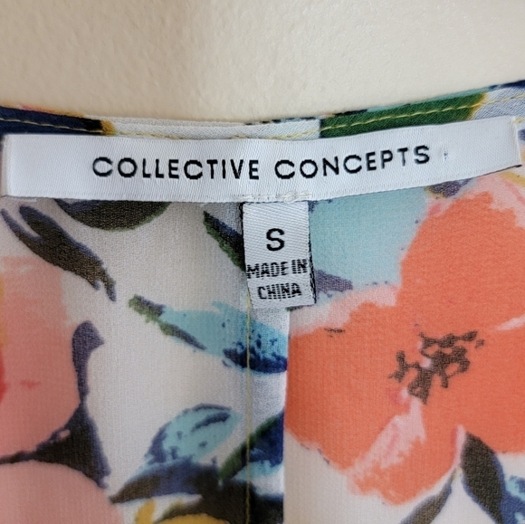 Collective Concepts | Floral Fringe Kimono Size Small - Picture 4 of 5